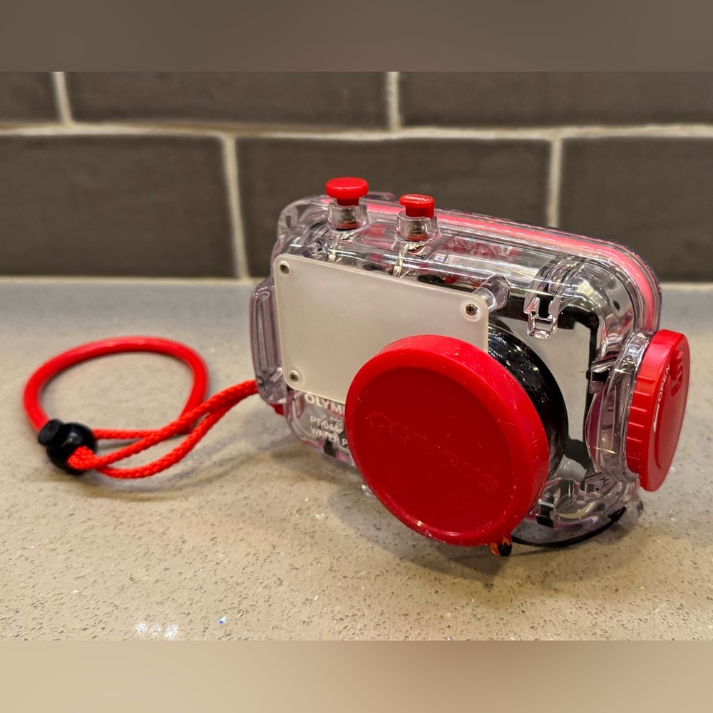 Olympus FE-360 Digital Camera Underwater Housing Ynit  PT-044